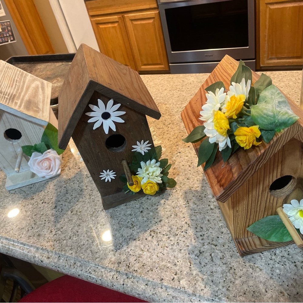 Handmade birdhouse - Picture 2 of 4
